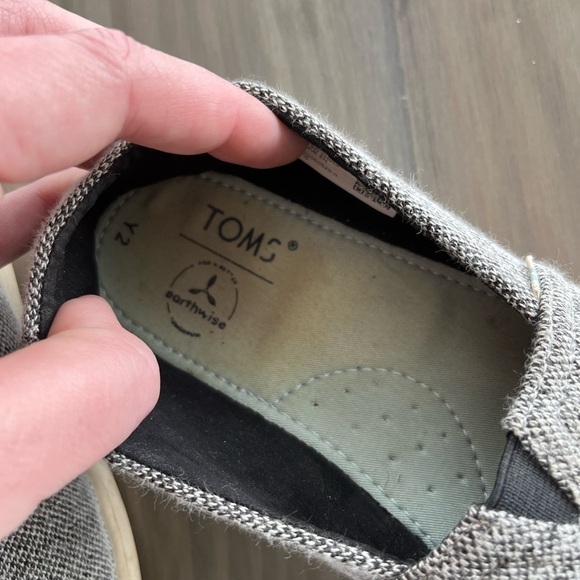 TOMS Youth Alpargata Black Repreve Soft Heathered Knit slip-on shoe size: Y2 - Picture 9 of 11